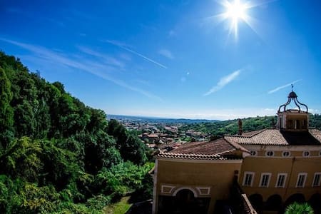 Top 20 des locations de vacances à pescia, locations saisonnières ... Veranda ispirazioni Entree