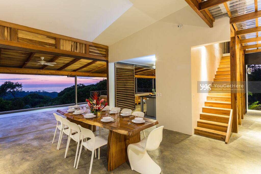 Dinning Room Table With Seating for 10