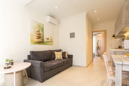 Pithos Apartments (Kokkinos)