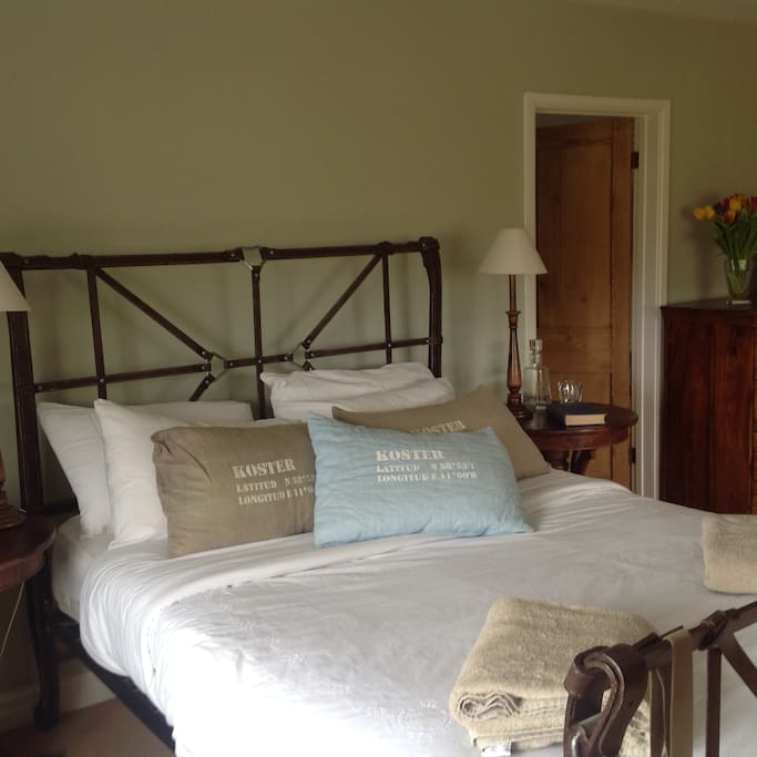 Bedroom 2 on suits