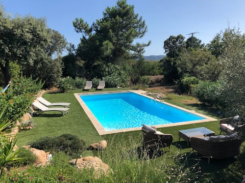 Top Airbnb: Nice new 1 bedroom with pool, close to beach & river à Lecci