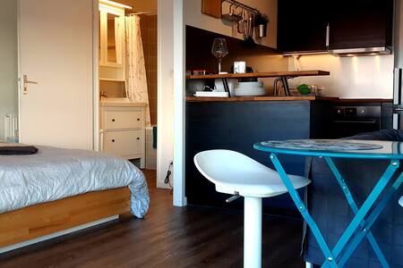 LilleCenterStation--Superb Modern Studio with view