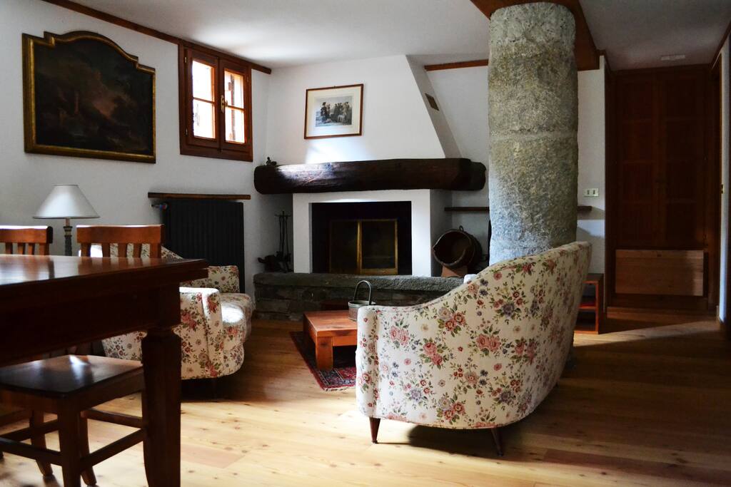 It is tastefully furnished with Italian heirloom furniture