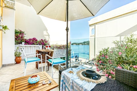 Successful Airbnb property: Evita's ikia seaside luxury house in Δήμος Νότιας Κέρκυρας