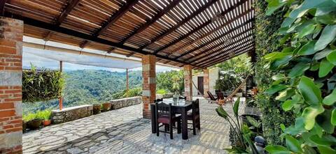 Sustainable Rustic House - Casa Octimaxal