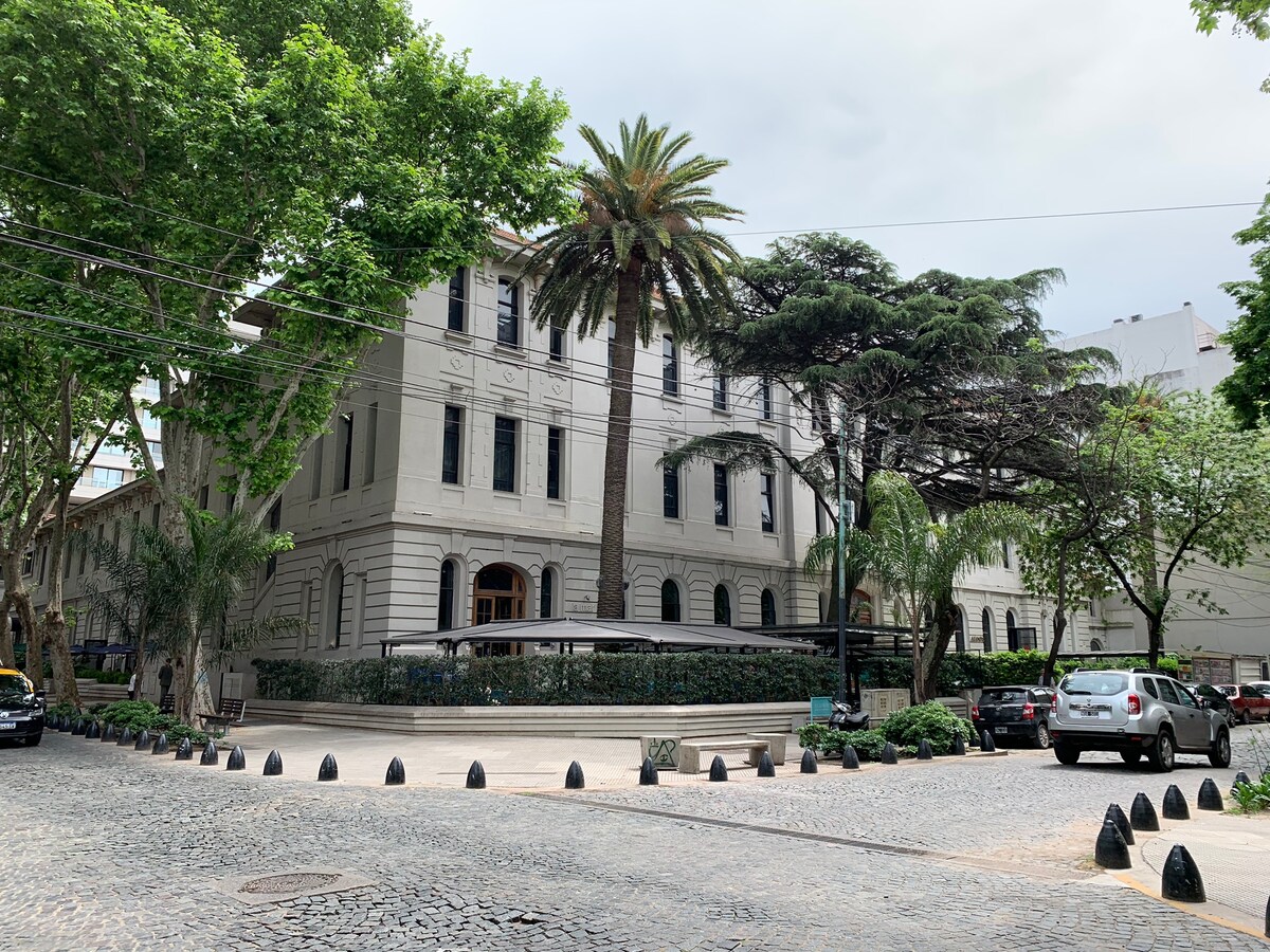 Departamento de 2 dormitorios con patio propio en Palermo Hollywood