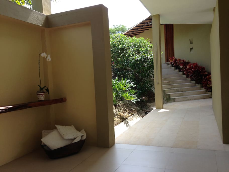 Hall Entrada