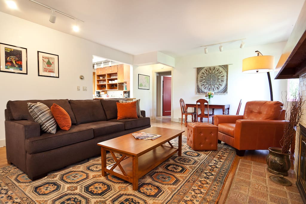 Upstairs living room with queen sleeper sofa.