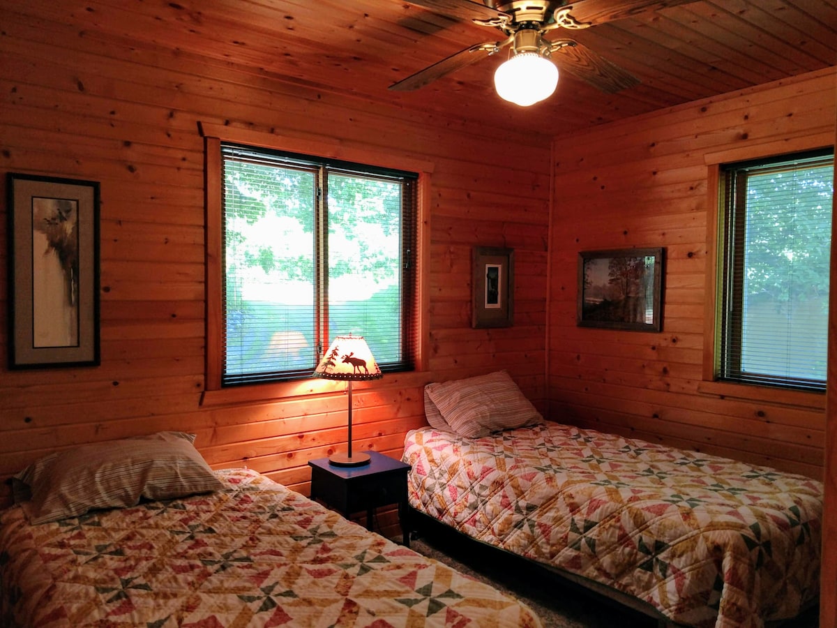 הקומה הראשית של חדר השינה השני