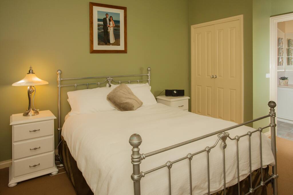 Master bedroom & Ensuite