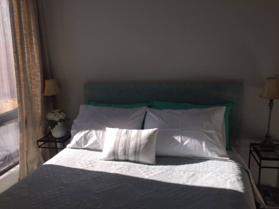 Light and stylish bedroom