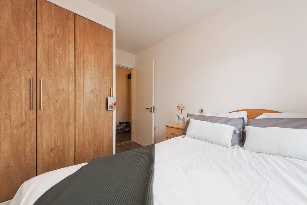 The guests will have their own closet in the bedroom.