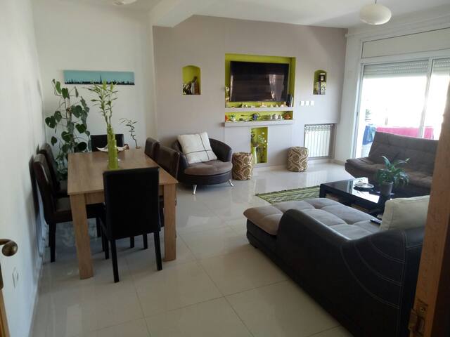 Très bel appartement à Annaba