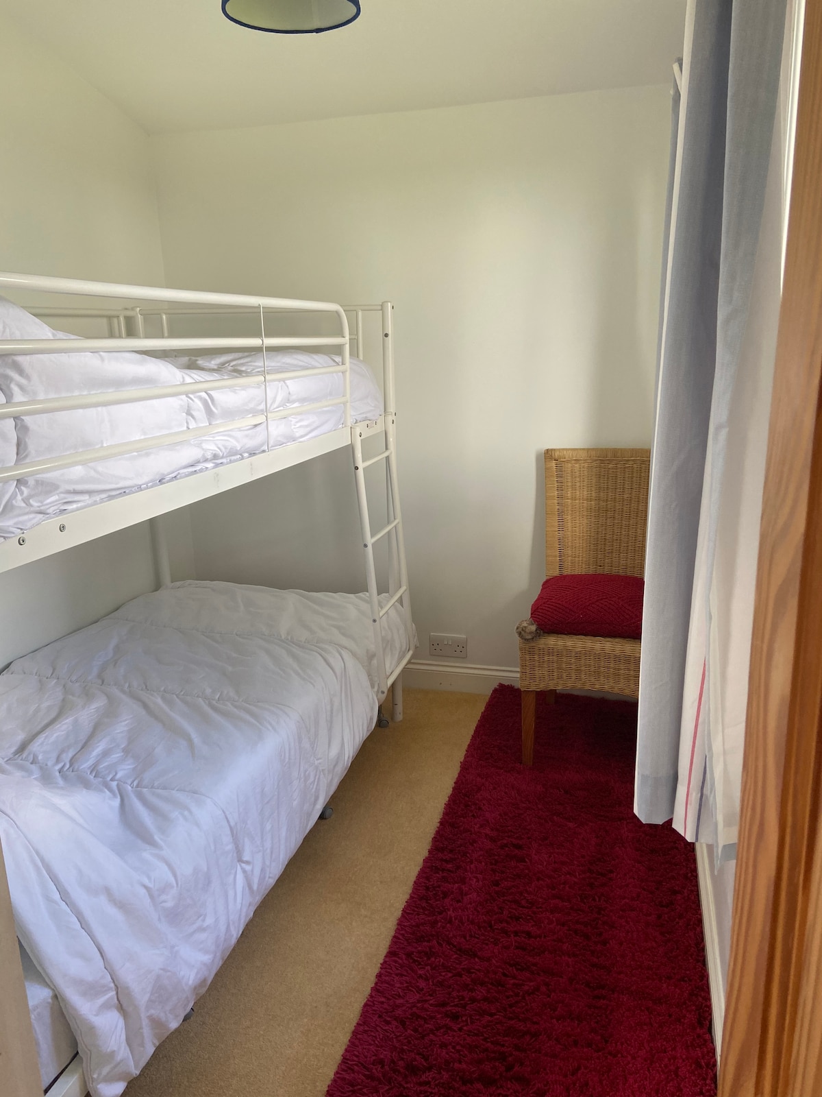 Chumba cha kitanda cha ghorofa 