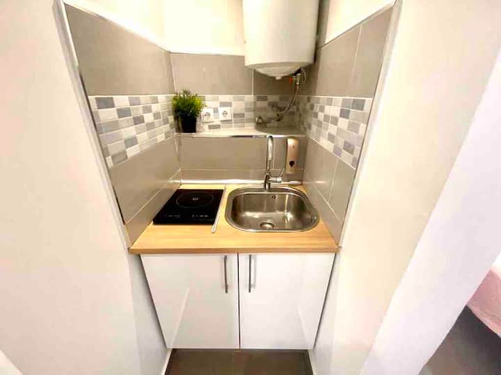 1 Loft With Terrace, Kitchen And Bath Next Metrost - Molins de Rei