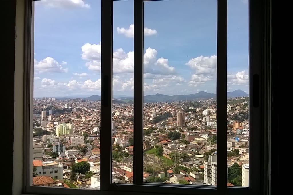 Vista da janela do quarto, linda.