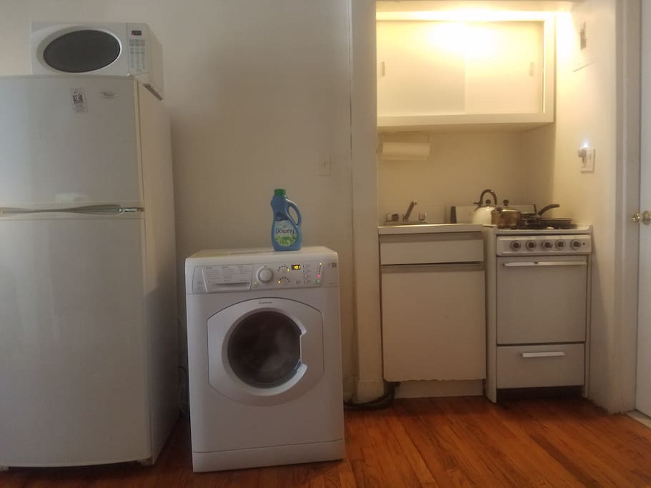 Kitchen has Full fridge, gas stove, microwave, dishes and utensils and a washer/dryer.