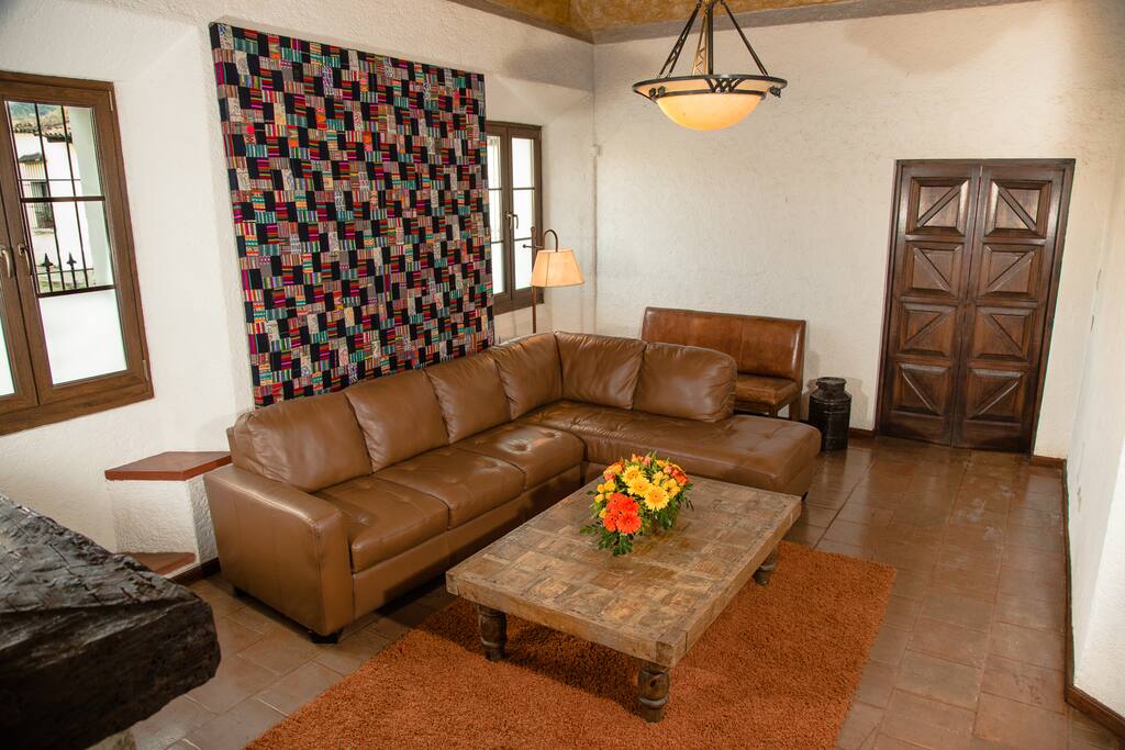 Sala Familiar / Living Room