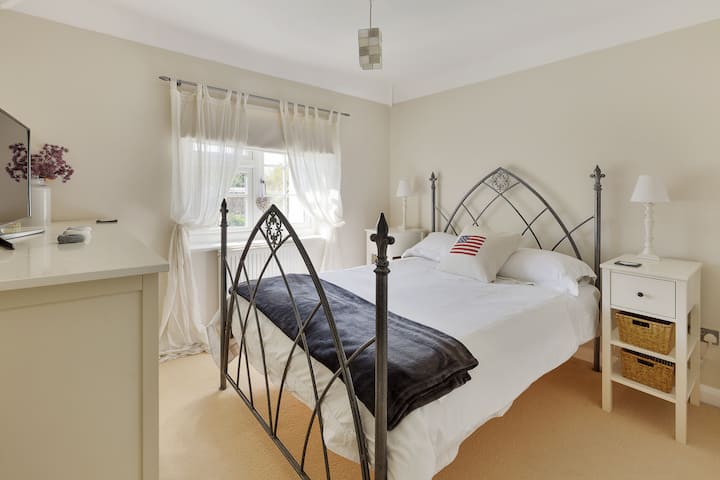 საძინებელი 2