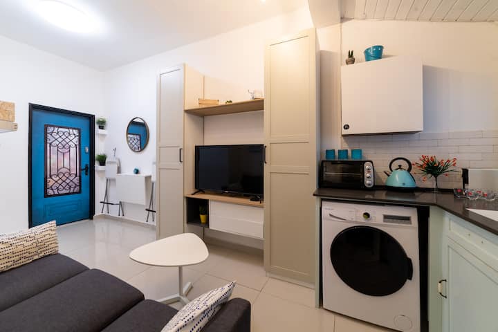 ★ Brilliant Design Studio-by The Beach+ Netflix ★ - Tel-Aviv