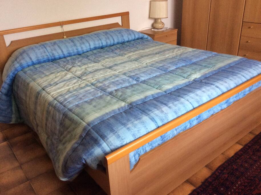 King size bedroom
