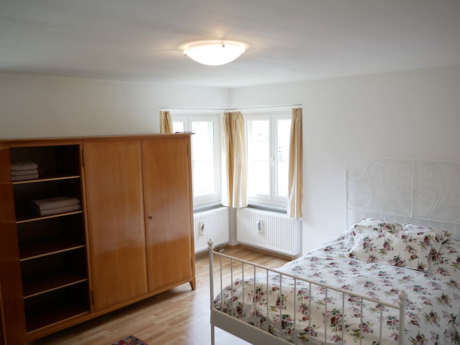 Schlafzimmer 1 - Doppelbett