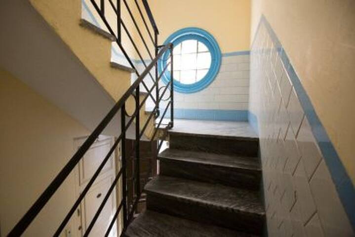 Get 2 apartaments a miami Free HD 2 Apartaments A Miami