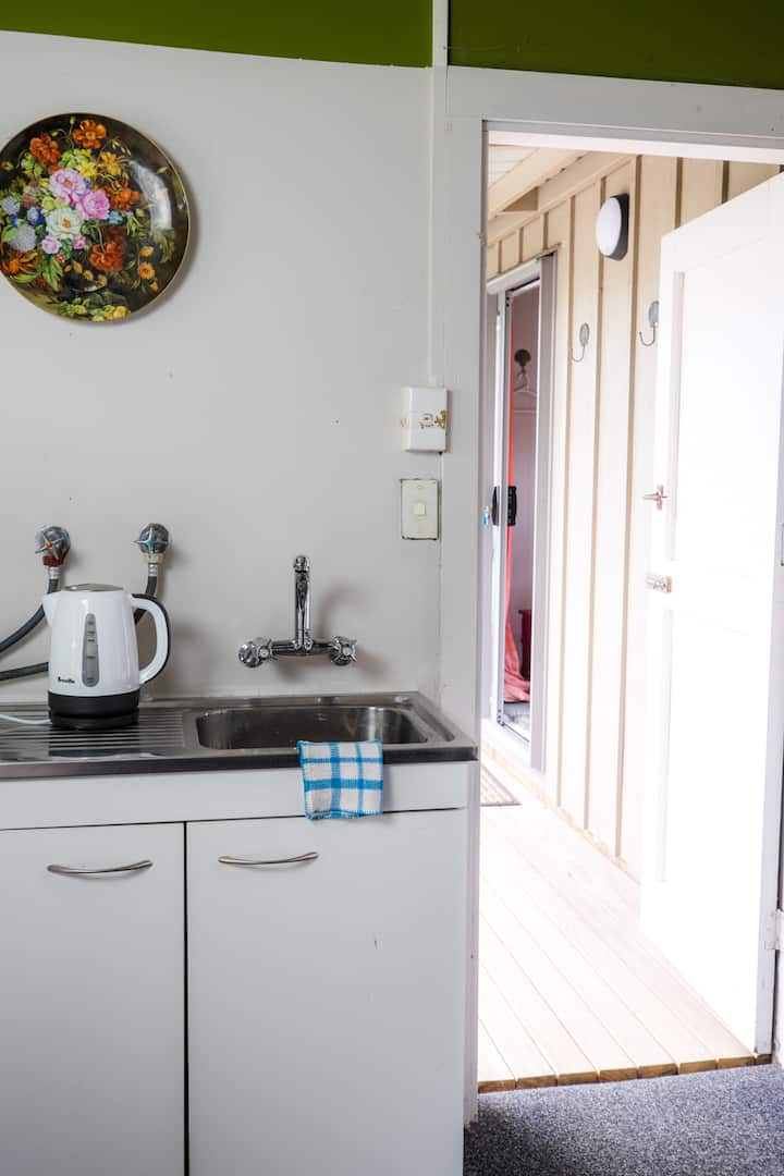 Keith's Cabin: Garden Room Near Central Kerikeri - Kerikeri