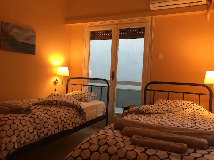 Renovated spaces, with brand new Toyotomi airconditions.All clean and new.Here you see two single beds.