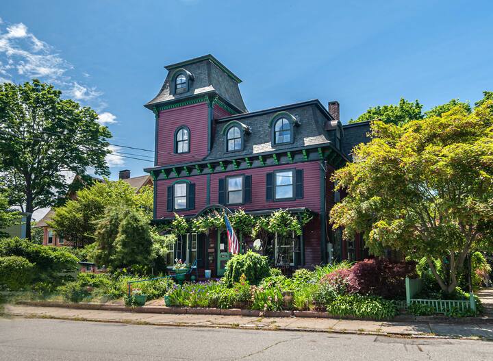 Private Studio Apartment In Historic Home Apartments For Rent In New London Connecticut United States Private Studio Apartment In Historic Home Apartments For Rent In New London Connecticut United States