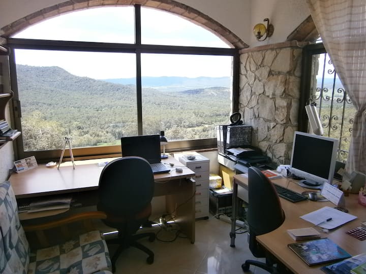 Casa En Piso Superior Y Vistas A La Montaña (Wifi) - Costa Brava