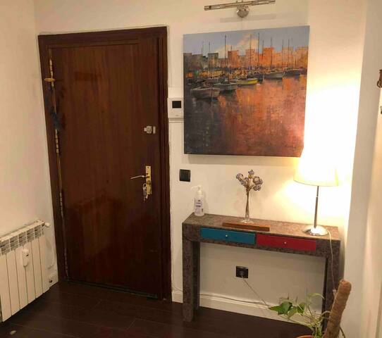 Acogedor Apartamento Madrid Centro, Free-WiFi gallery image 5