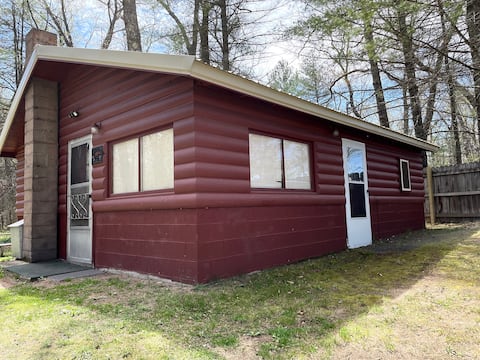 Centrally Located Sportsman's Cabin