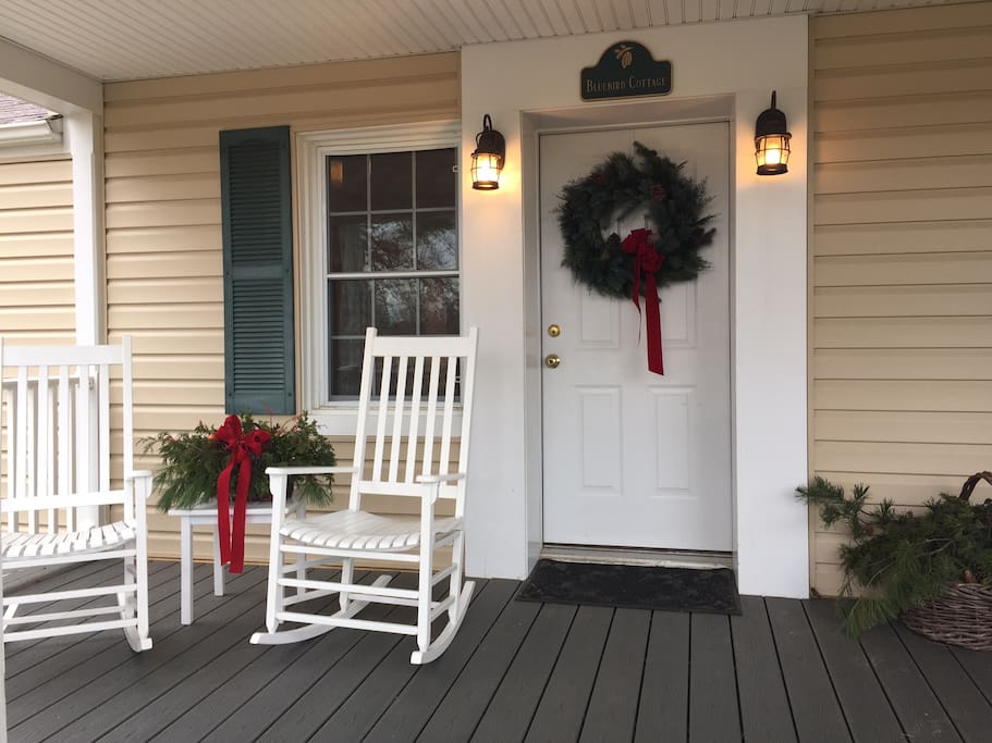 The cottage is a great place to spend a cozy holiday!
