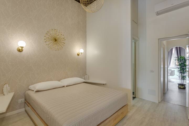 LPM Apartment 5 – Spanish Steps / Barberini gallery image 4