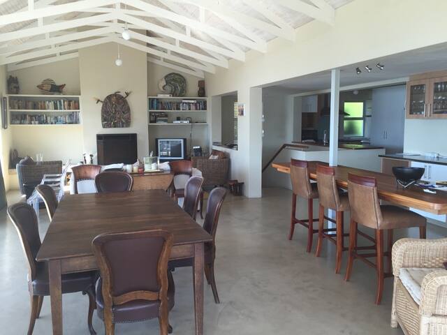 Simon’s Bay Views gallery image 3