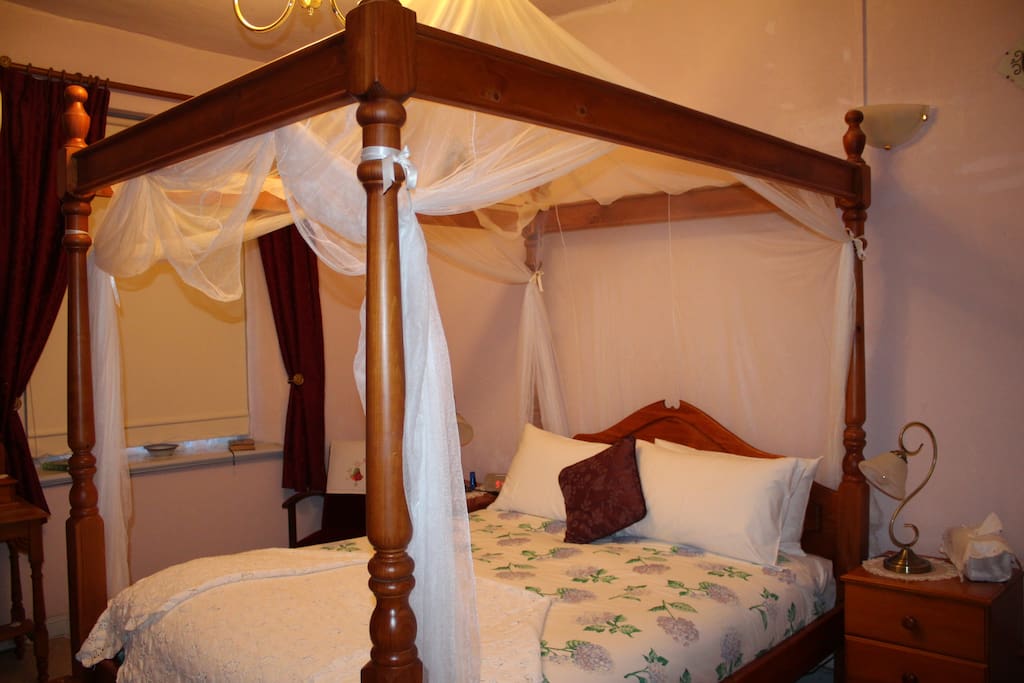 Queen Size Four Poster Bed in Second Main Bedroom