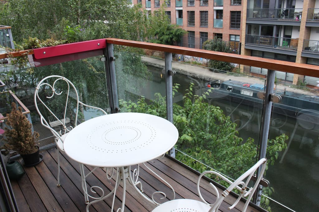 Great canal-side balcony!