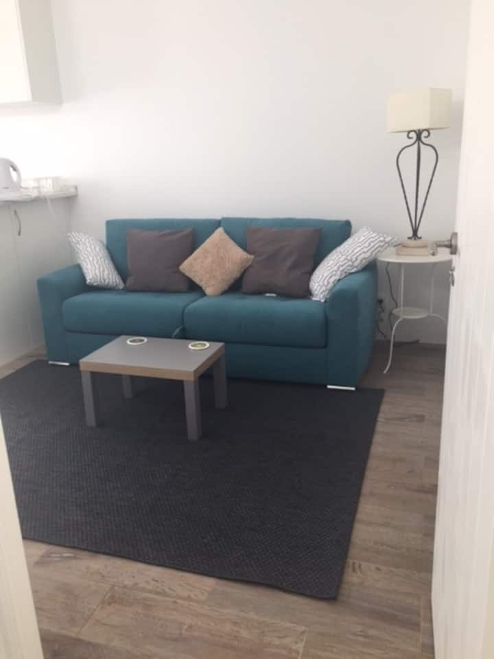 Wonderful Upstairs Apartment With 3 Patios. - Faro