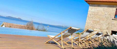 Rehabilitated family villa with pool, 5*