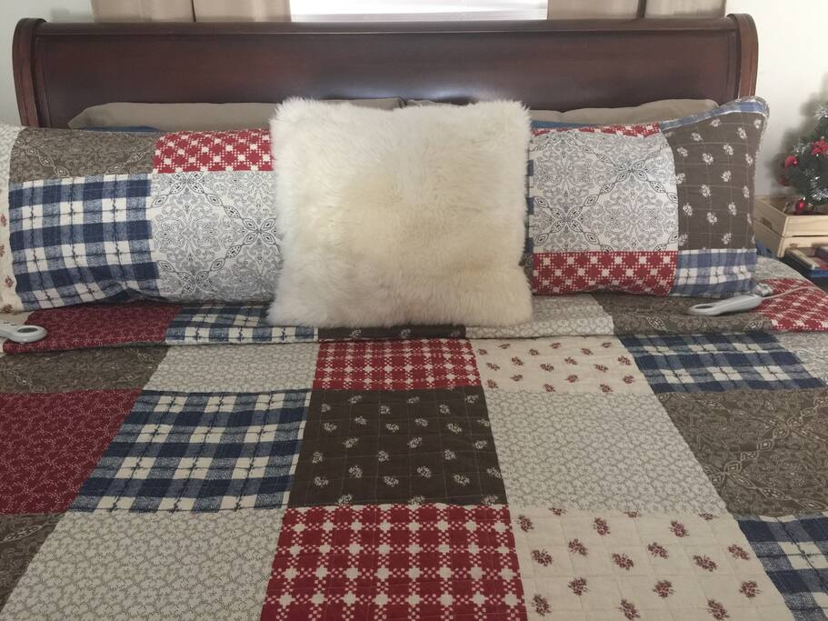 Real pillows. Real sheepskin.