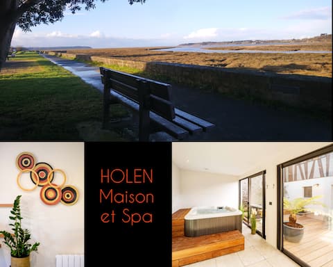 On the bench "HOLEN House and Spa" Jacuzzi and sauna