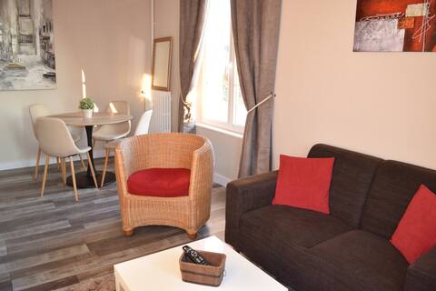 Small cozy house with garden, city center