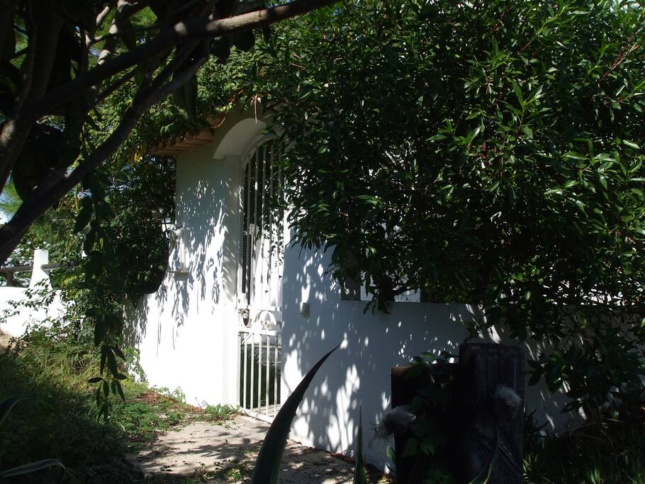 Entrada a la casa