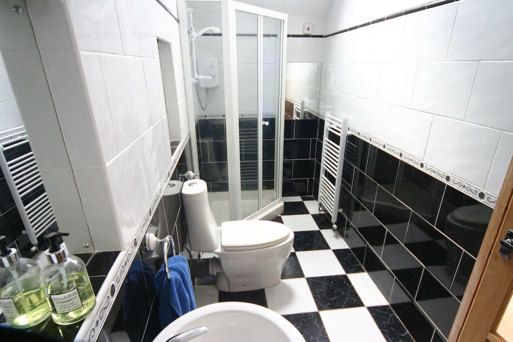 Modern Bathroom