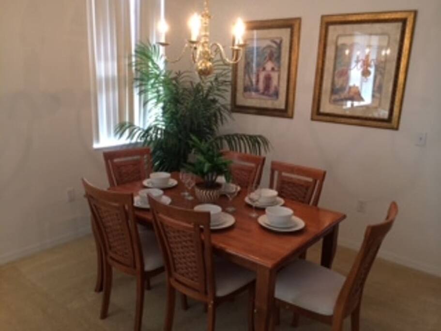 dining area 2.jpg