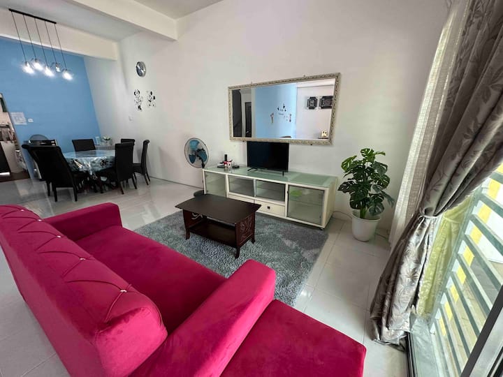 Medina Homestay @ Bandar Universiti Seri Iskandar - Seri Iskandar