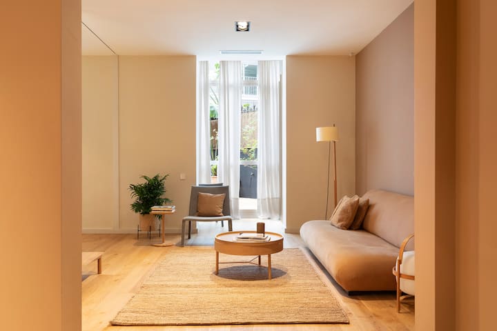 DestinationBCN - Apartments & Rooms managed Airbnb listing 2