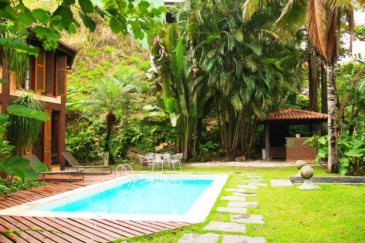 Charme e Aconchego na Joatinga, Pertinho da Praia! gallery image 3