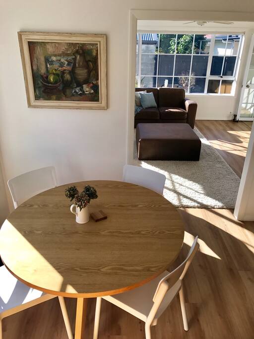 Open plan kitchen/dining